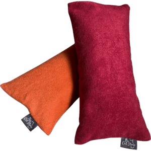 Cat kicker toy with herbs and a removable cover - 2 colours (orange and burgundy)